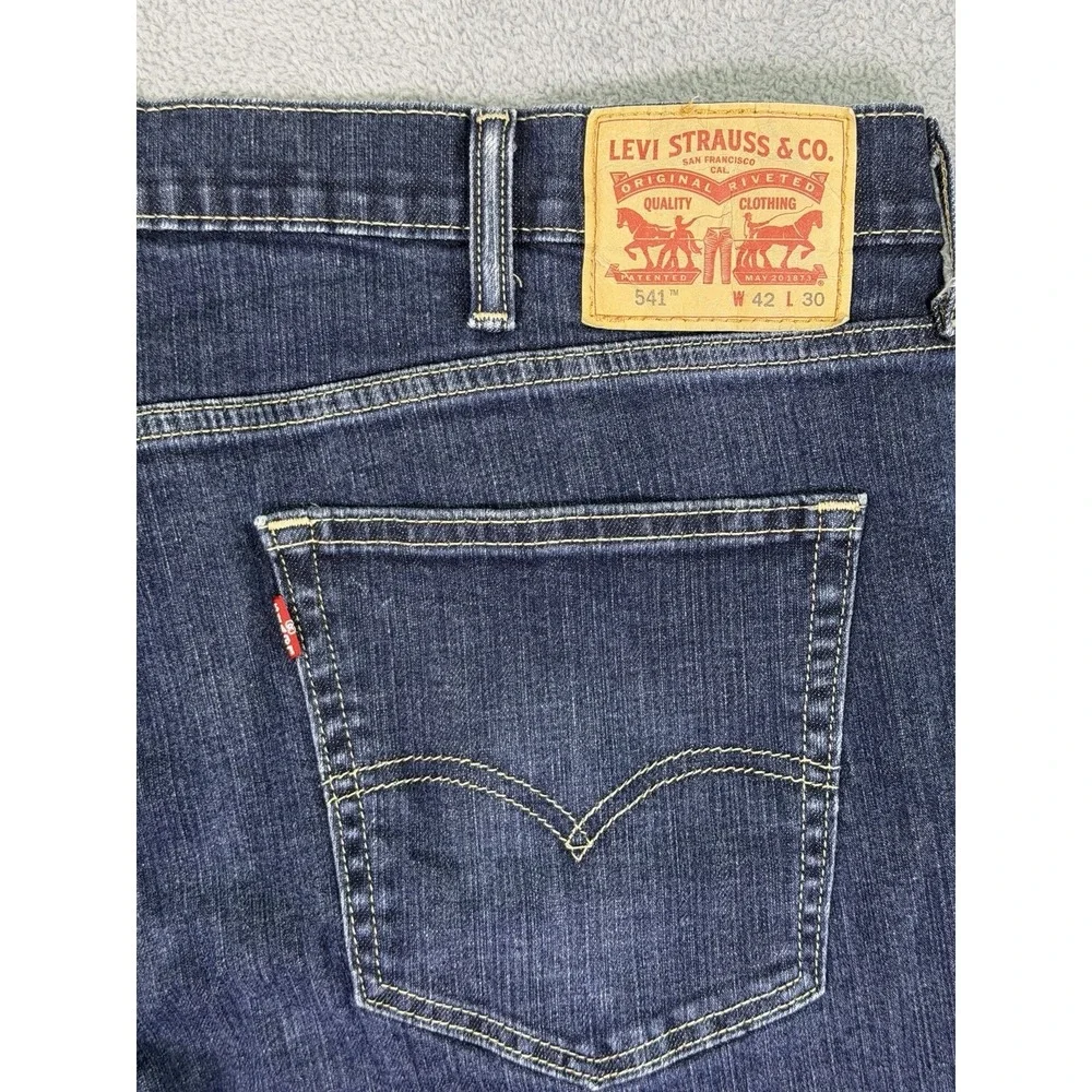 Levis 541 Jeans Mens 42x30 Blue Straight Athletic Dark Wash Denim Mid‎ Rise